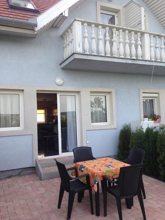 Daja Haz Apartment Heviz Exterior photo